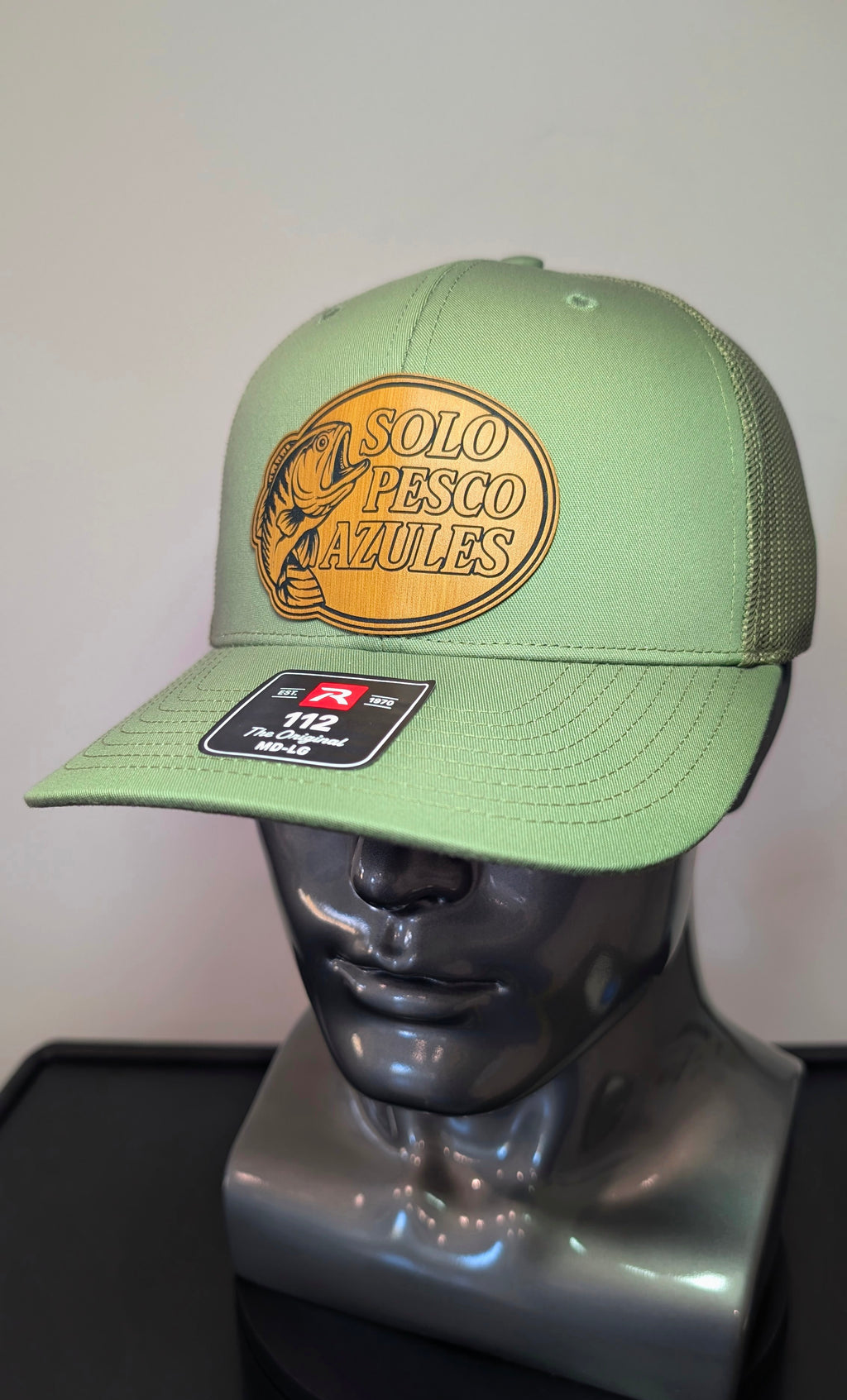 Solo Pesco Azules – Largemouth Bass Fishing Leather Patch Hat | Richardson 112