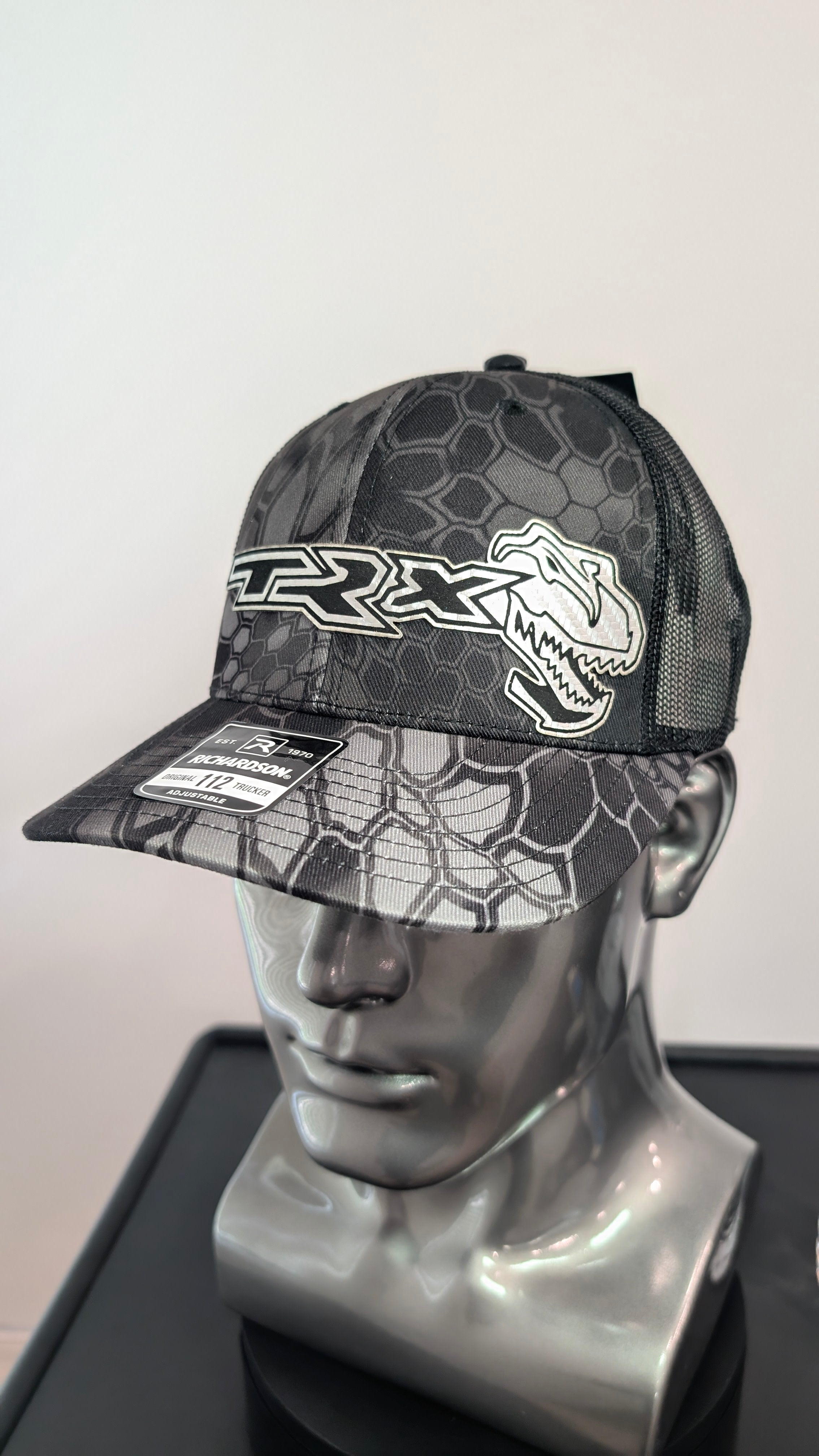 Silver Carbon Fiber Leather TRX Inspired Richardson 112 Hat – New Updated Design 🇺🇲